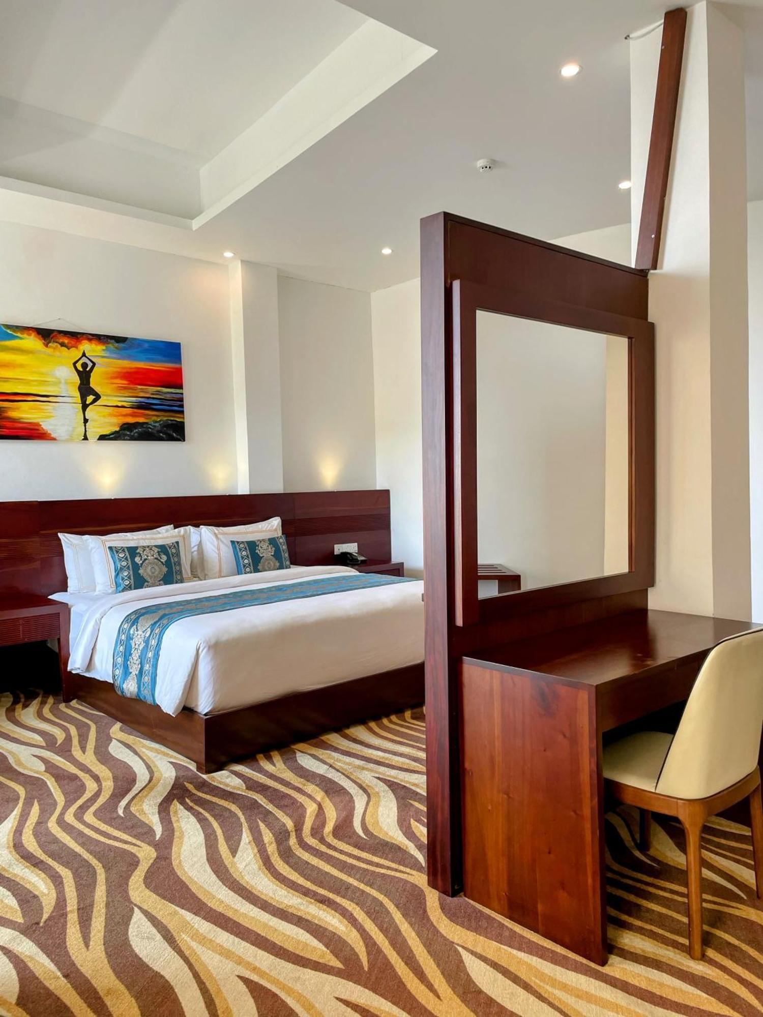 Hotel Bellwood Hills & 4*