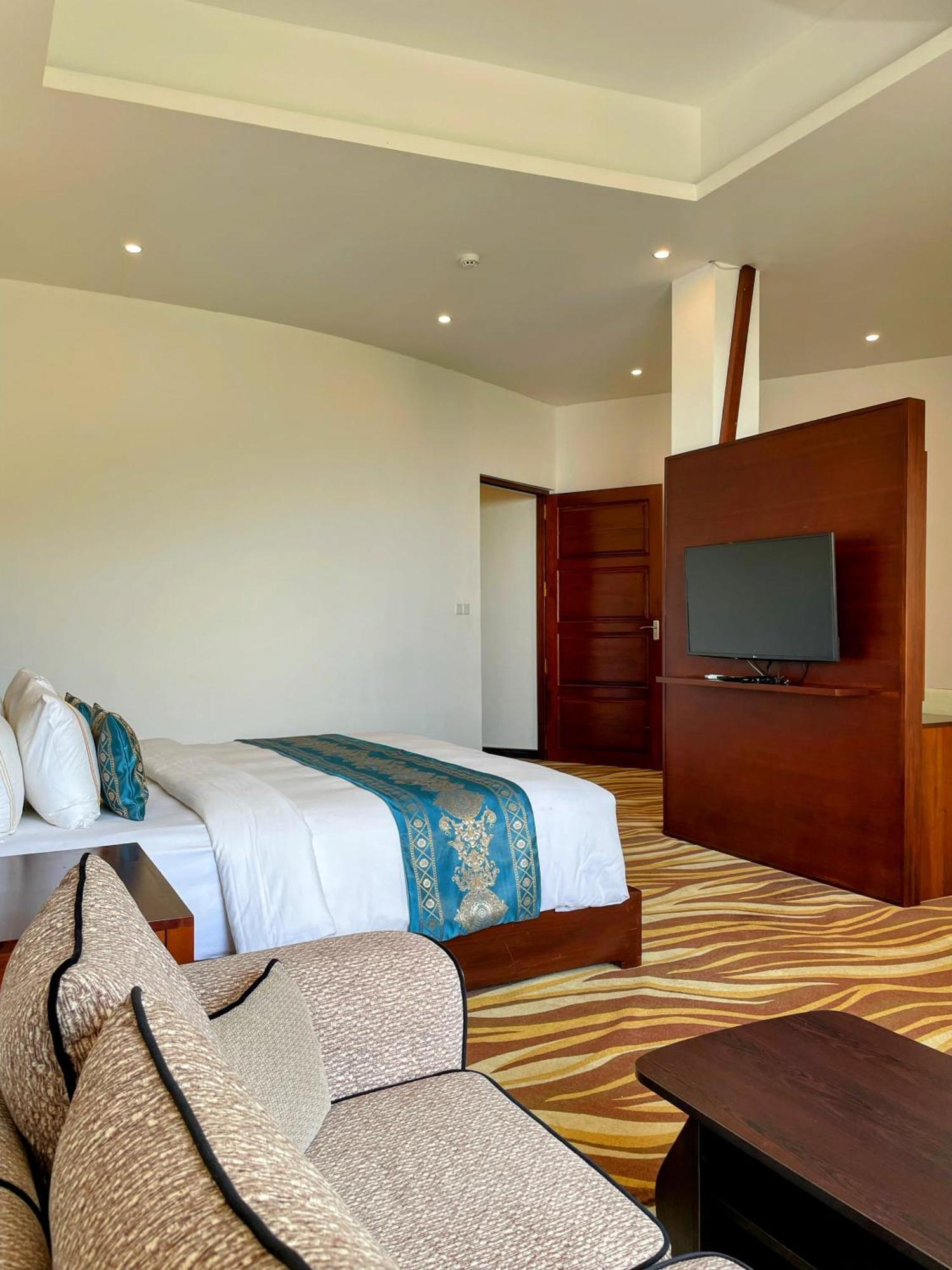 Bellwood Hills & 4* Kandy